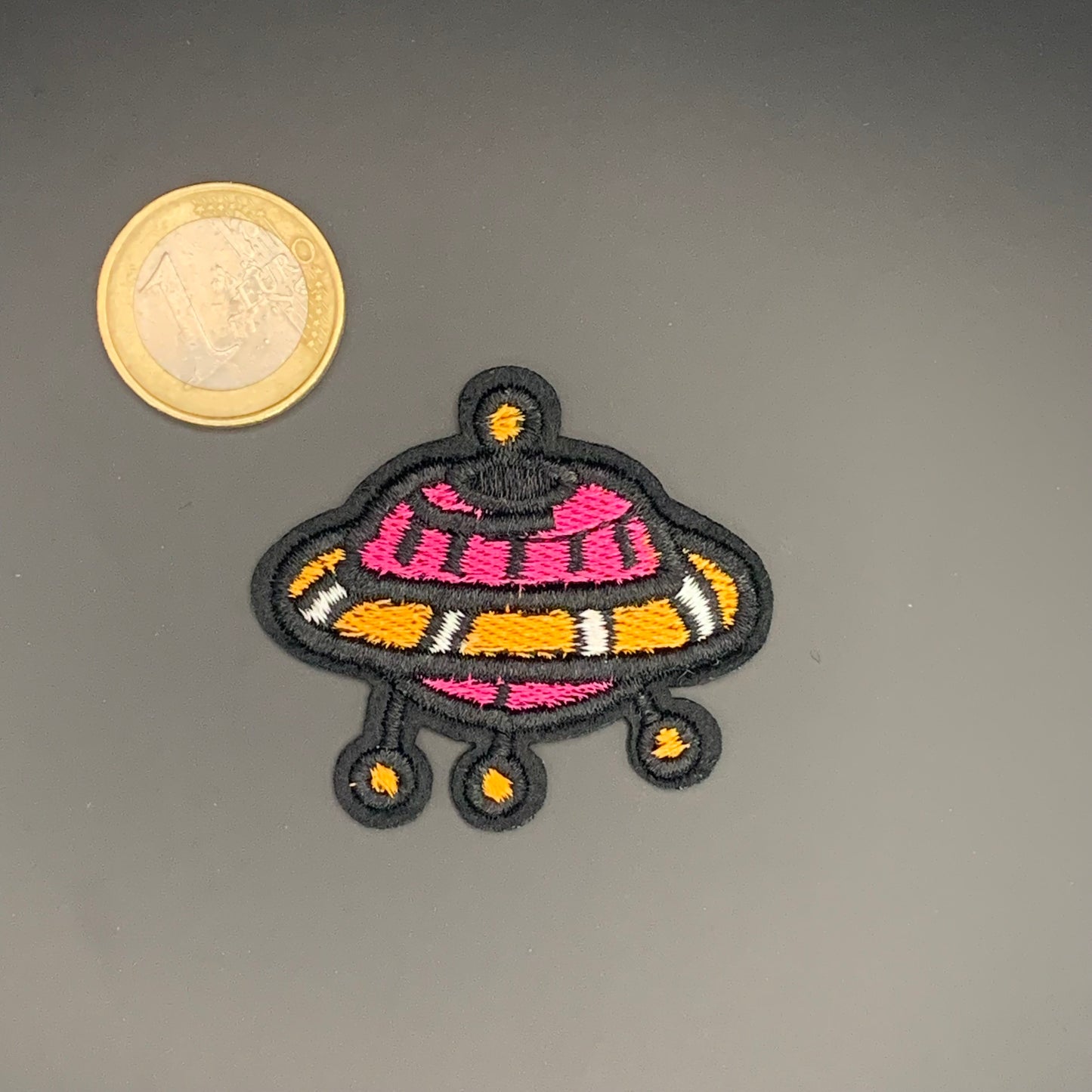 Ufo Roze Oranje Insigne
