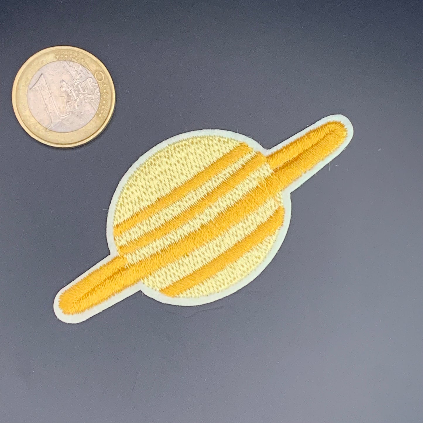 Planeet Geel Oranje Insigne